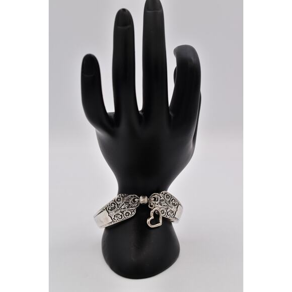 Vintage Precious Spoon Handle Small Bangle Bracelet Silver Tone Heart Charm Bin2 - Picture 6 of 12